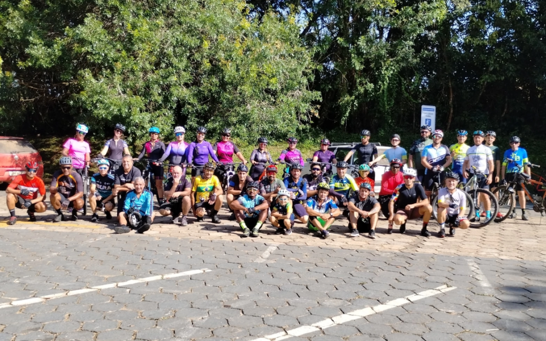 Amigos do Bem 3º Pedal Solidário mobiliza ciclistas e arrecada chocolates para a Páscoa-1