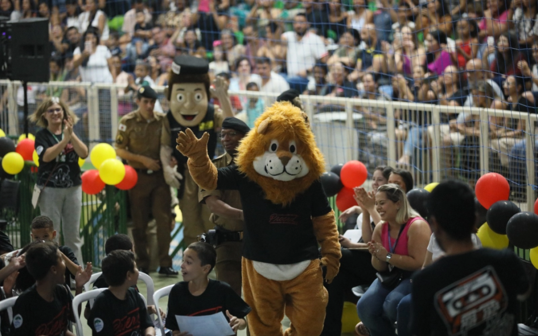 Cerimônia de conclusão do PROERD reunirá mais de mil alunos de 14 unidades escolares de Extrema-1