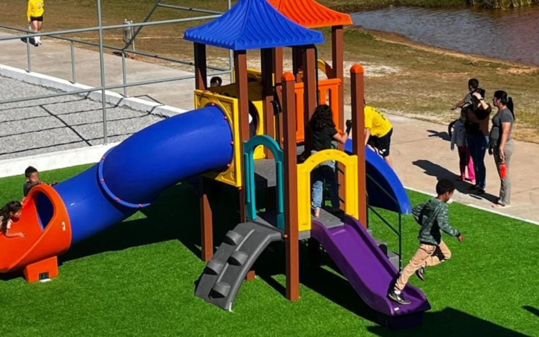 Toledo ganha novo parquinho infantil às margens do Lago Municipal-1