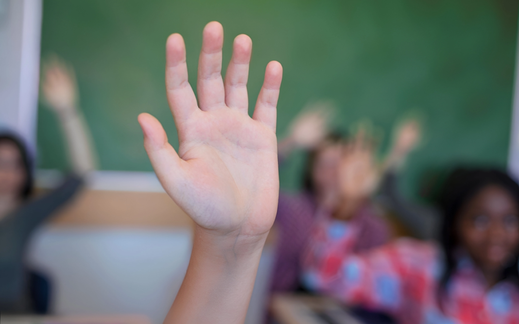 Escola do Legislativo aborda a importância da educação política nas escolas para incentivo ao voto consciente-1