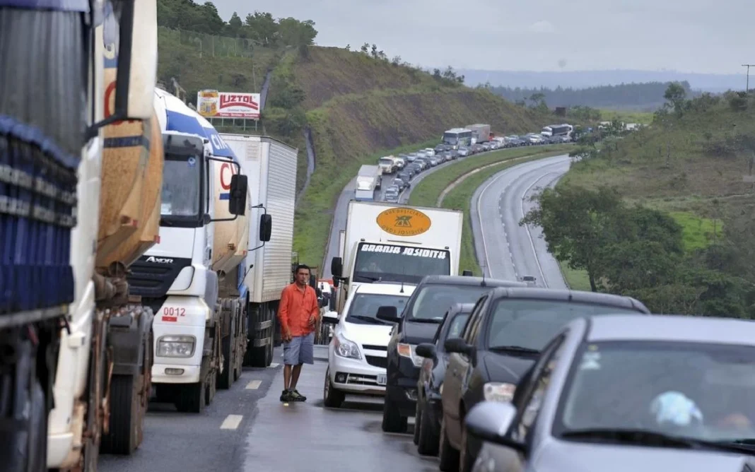 Justiça manda governo reativar radares de velocidade em rodovias federais