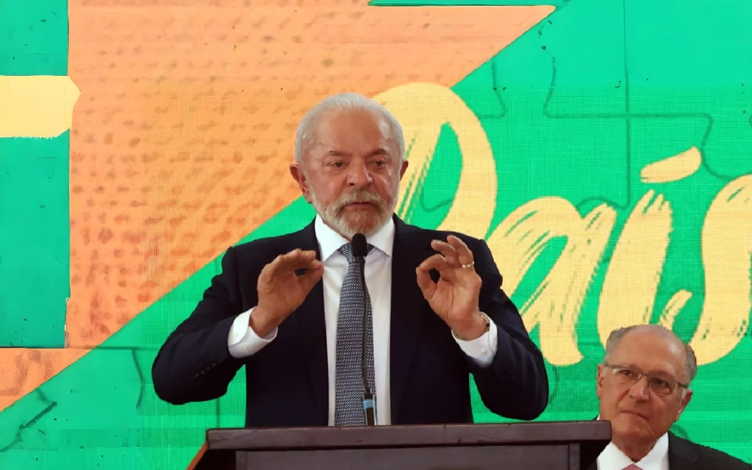 Lula diz que não vai ligar para falar de tarifaço 'porque Trump não quer'