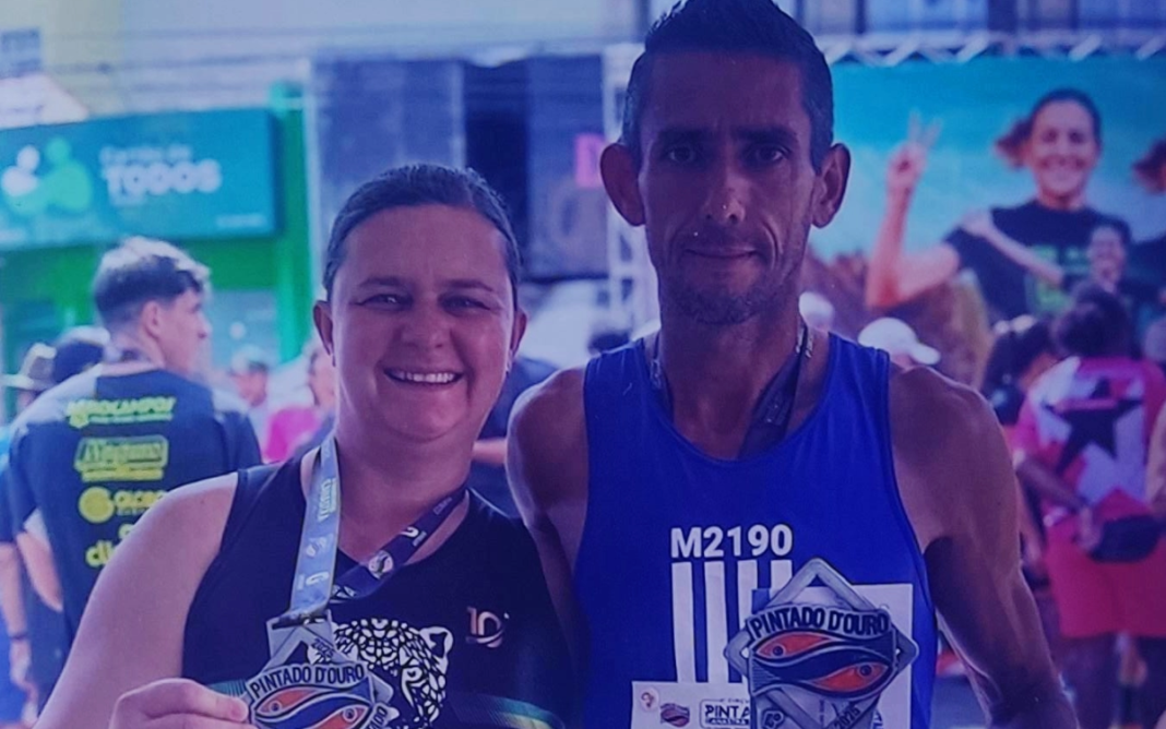 Atletas de Extrema participam do 4º Circuito Pintado em Passos (MG)