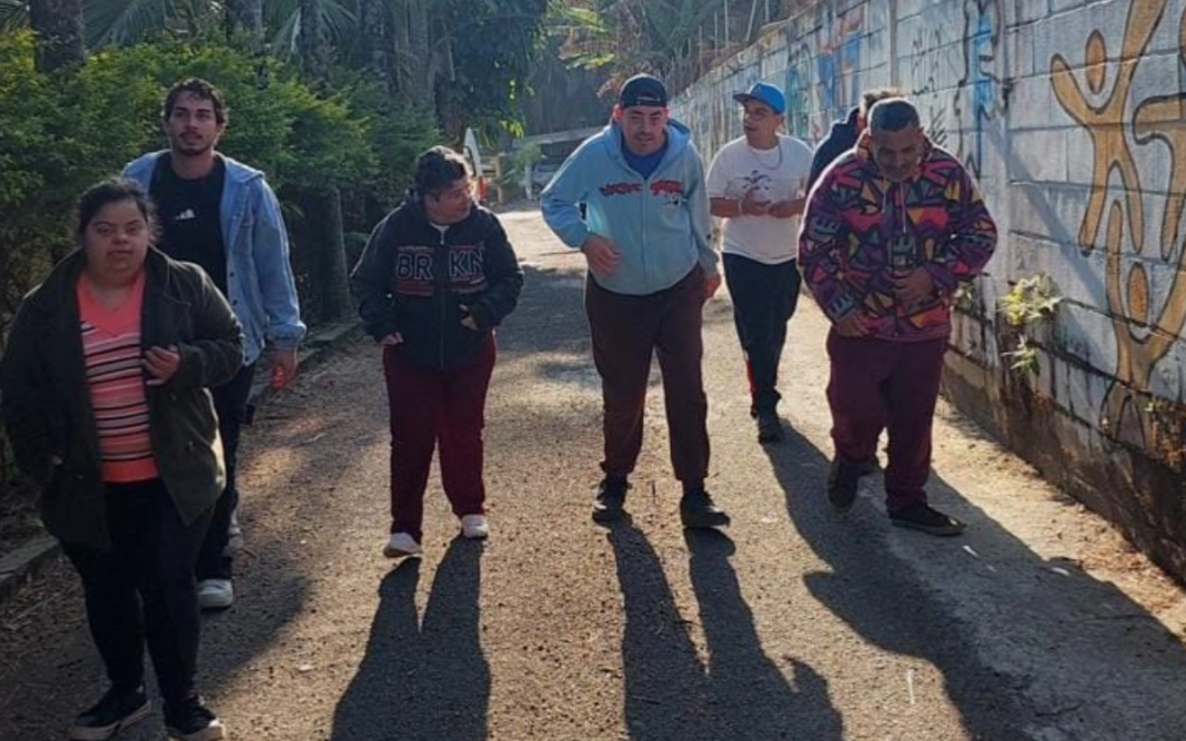 Crie APAE de Extrema promove a 1ª Caminhada pela Inclusão no Parque de Eventos