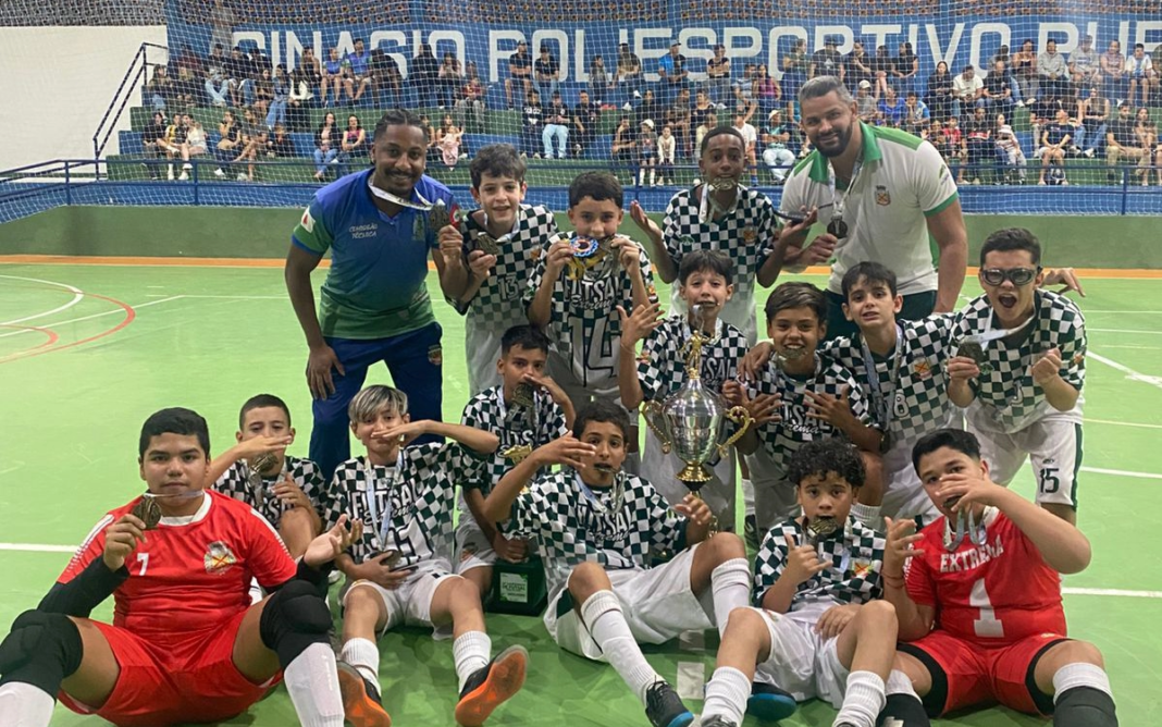 Extrema Futsal Sub12 conquista o Campeonato Regional de Futsal de Pinhalzinho 2025
