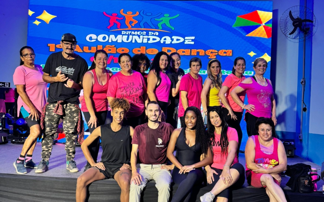 Primeiro aulão do ‘Ritmos da Comunidade’ reúne participantes do projeto e agita cerca de 80 alunos de 16 bairros de Extrema