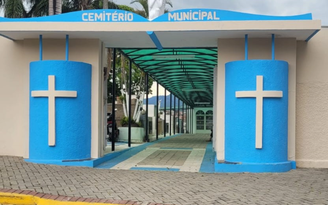 Cemitério Municipal tem programação especial para receber os visitantes neste Feriado de Finados