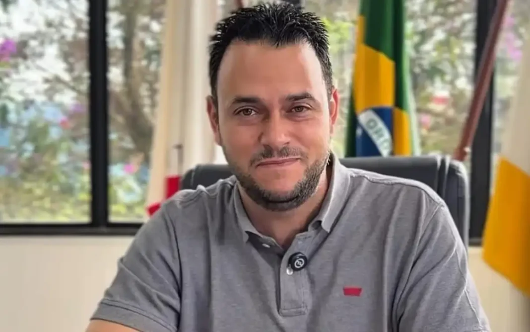 Prefeito Dr. Fabrício Bergamin convida população para Pré-Conferência de Saúde em Extrema