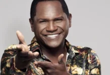 Tatau leva axé e samba-reggae ao Carnaval de Extrema 2026