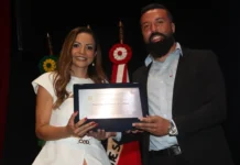 Educadora é homenageada no Prêmio Mulher Destaque em Extrema