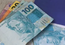 Aposentados e pensionistas recebem 13º antecipado e podem consultar extrato no CAC