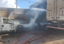 Incêndio atinge veículos em oficina mecânica em Pouso Alegre