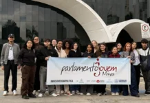 Estudantes do Parlamento Jovem visitam Museu da Inclusão