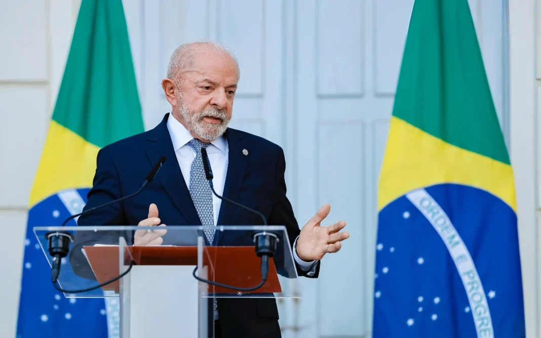 Não se meta nas eleições no Brasil diz Lula a Trump