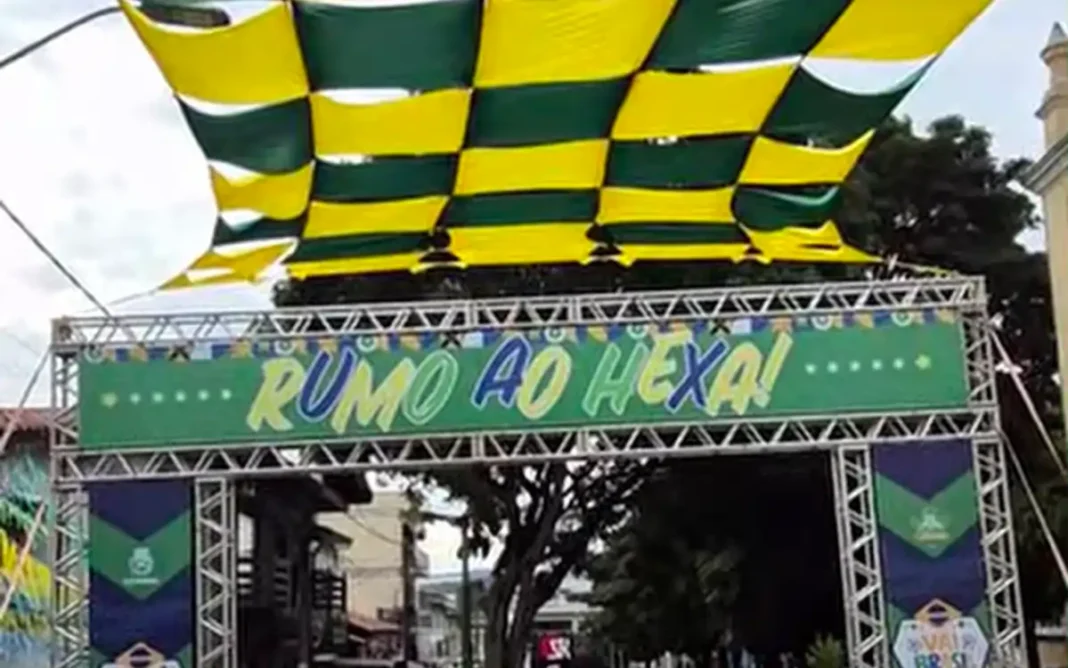 Praça recebe shows e transmissão dos jogos da Seleção Brasileira durante a Copa