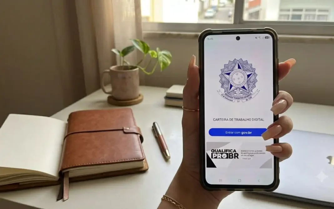 CAC oferece suporte para emissão e acesso à Carteira de Trabalho Digital