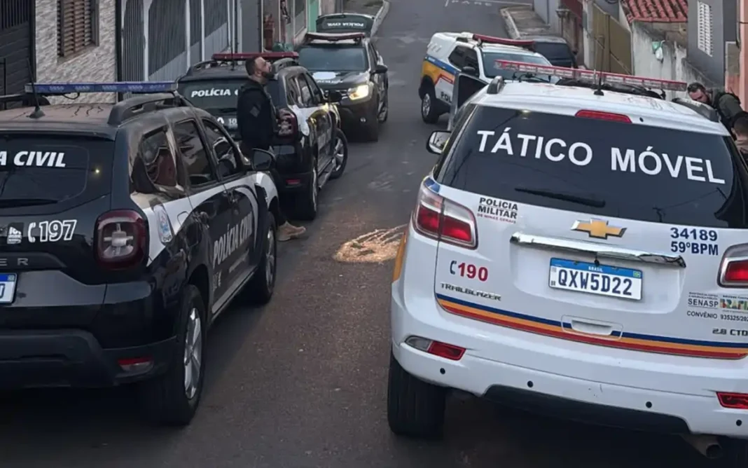 HOMEM É PRESO COM DROGAS DURANTE OPERAÇÃO CONJUNTA DAS POLÍCIAS CIVIL E MILITAR EM EXTREMA