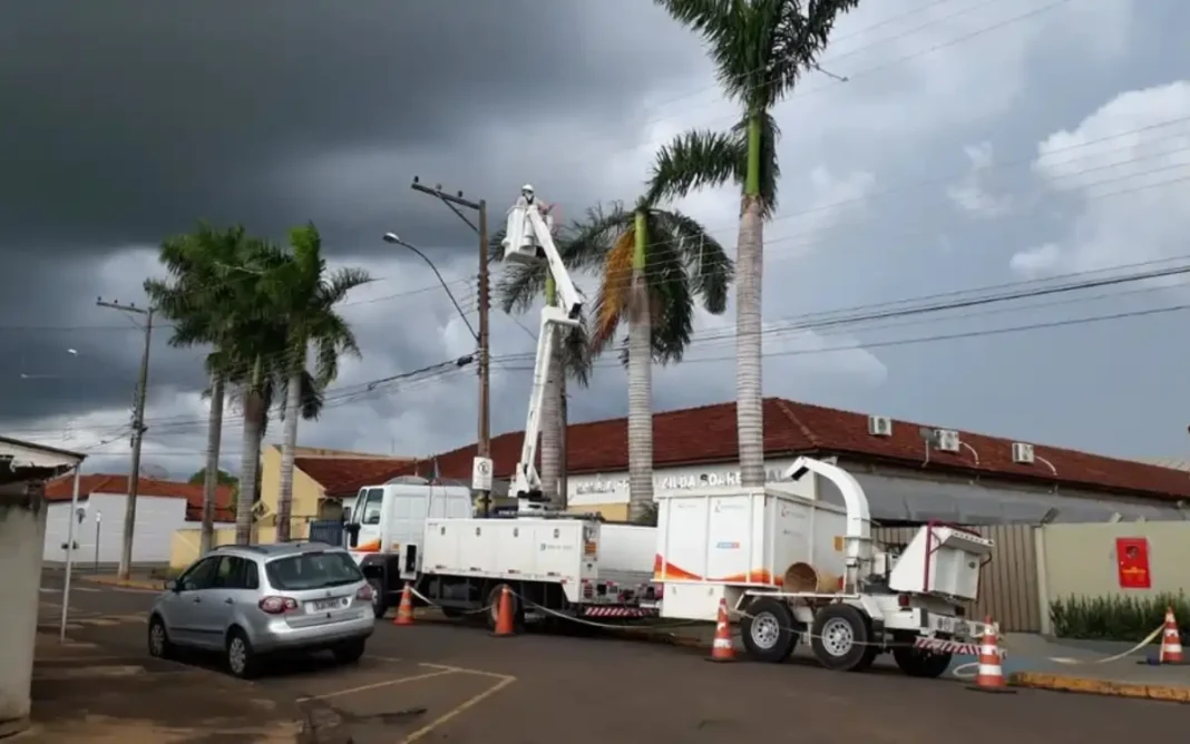 Energisa oferece vaga para área técnica de redes e linhas de distribuição em Extrema