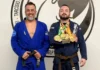 Atleta de Extrema conquista cinco títulos no jiu-jítsu em 2026 e se prepara para a faixa preta