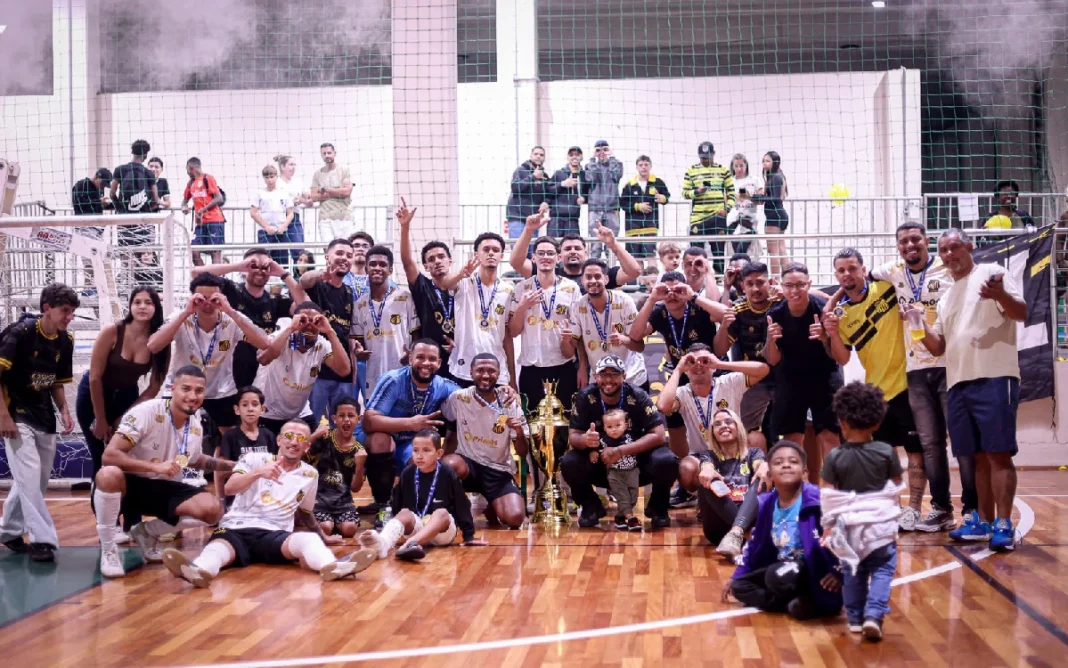 Santa Isabel vence Brasileirinho F.C. por 3 a 2 e conquista bicampeonato da Copa Extrema de Futsal
